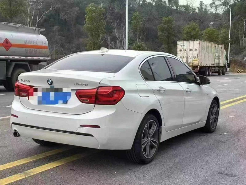 益阳18年宝马1系8