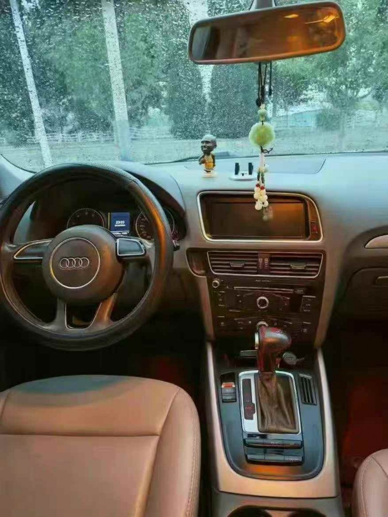 济宁14年奥迪Q54