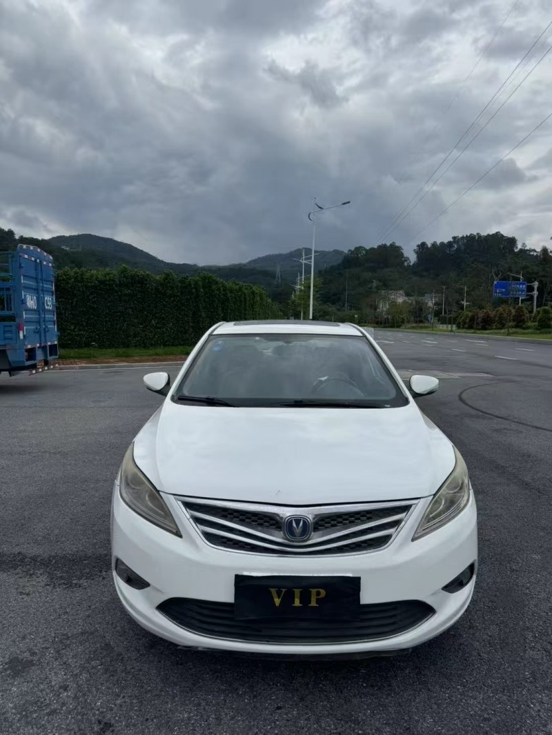 云浮14年長安汽車逸動1
