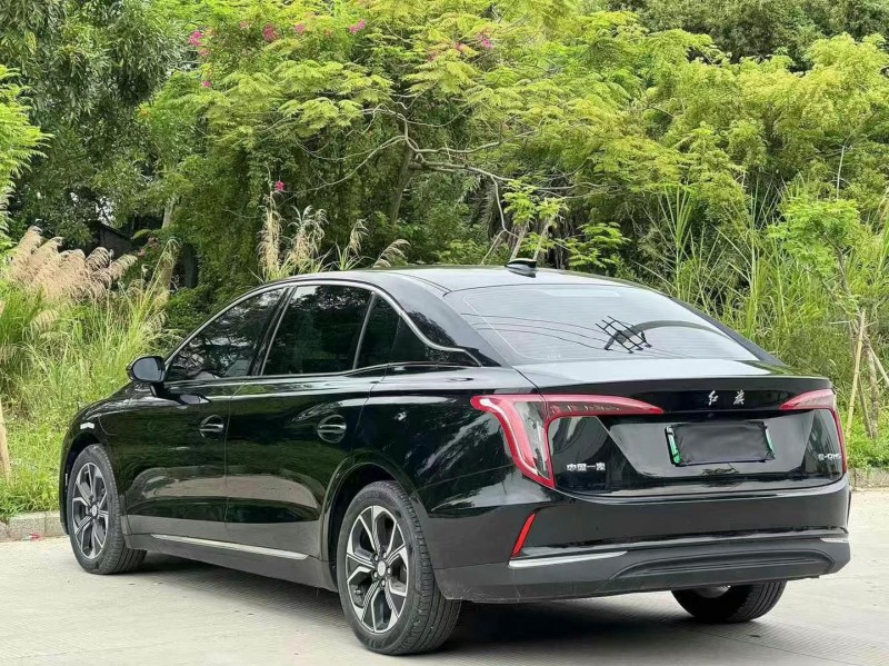 汕頭24年紅旗E-QM57