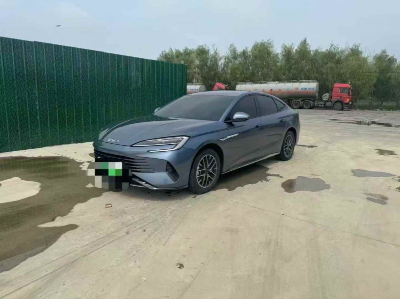 济宁24年比亚迪海豹3