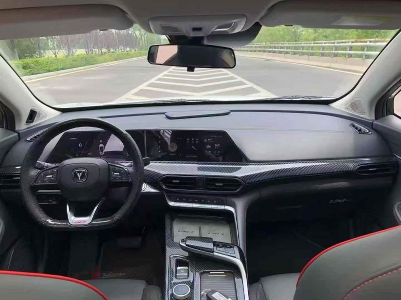 景德镇21年长安汽车UNI4