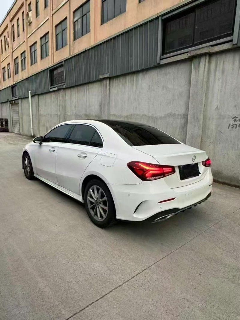 台州21年奔驰A8