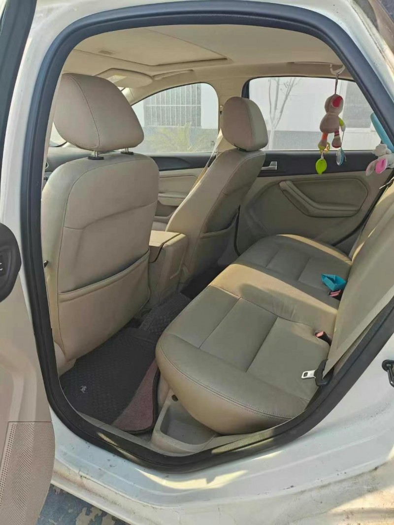 临沂15年福特福克斯6