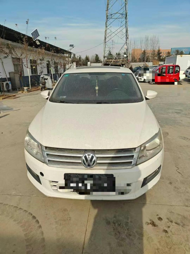 臨沂14年大眾桑塔納1