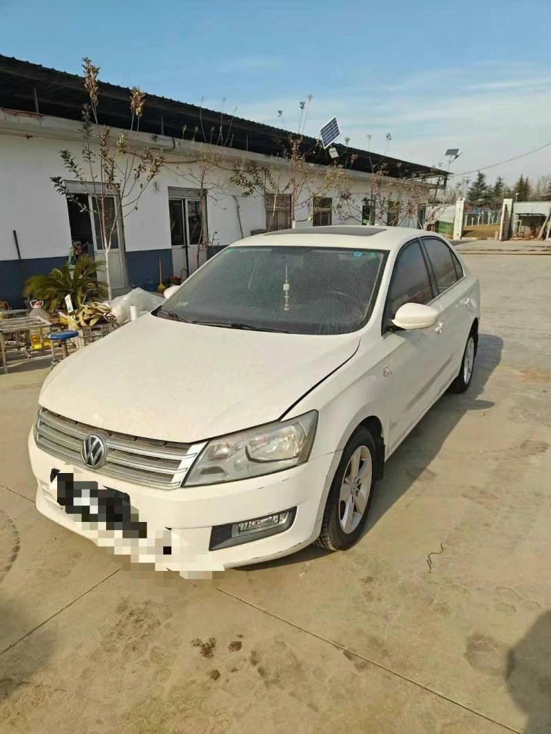 臨沂14年大眾桑塔納3