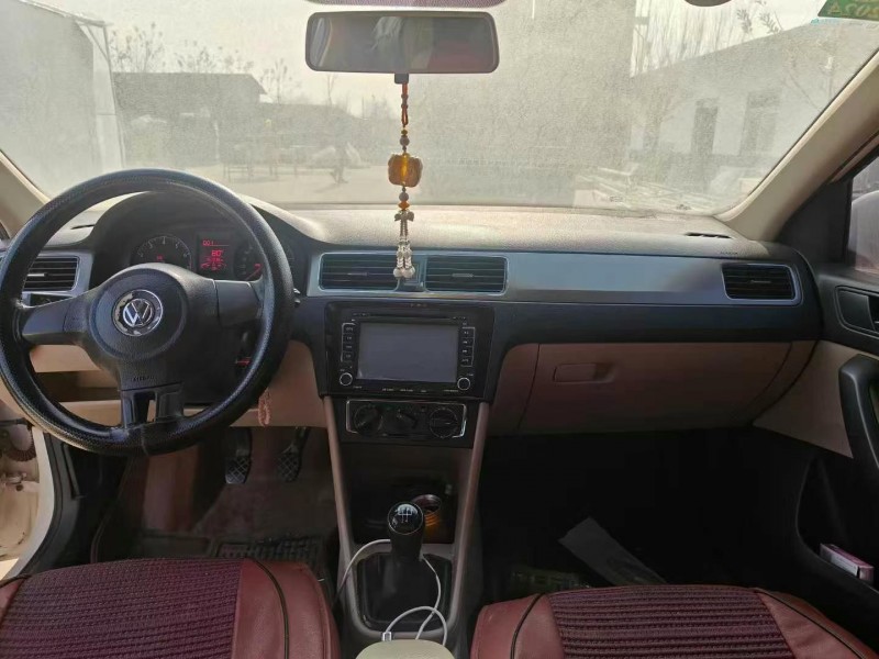 臨沂14年大眾桑塔納6