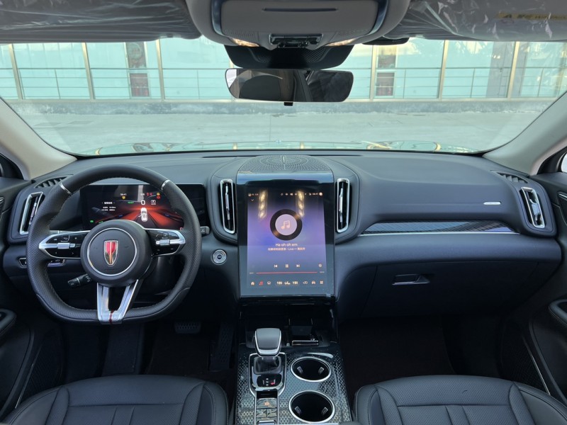 鹽城25年紅旗HS36