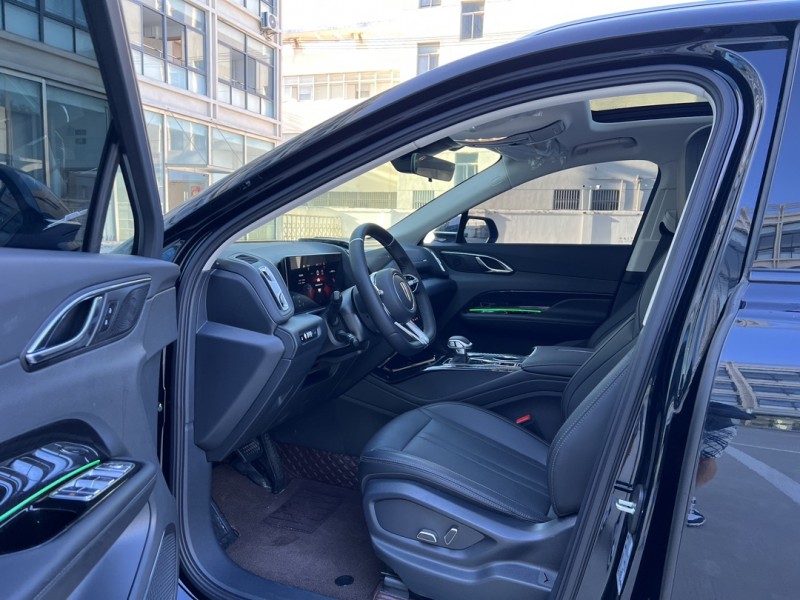 鹽城25年紅旗HS37