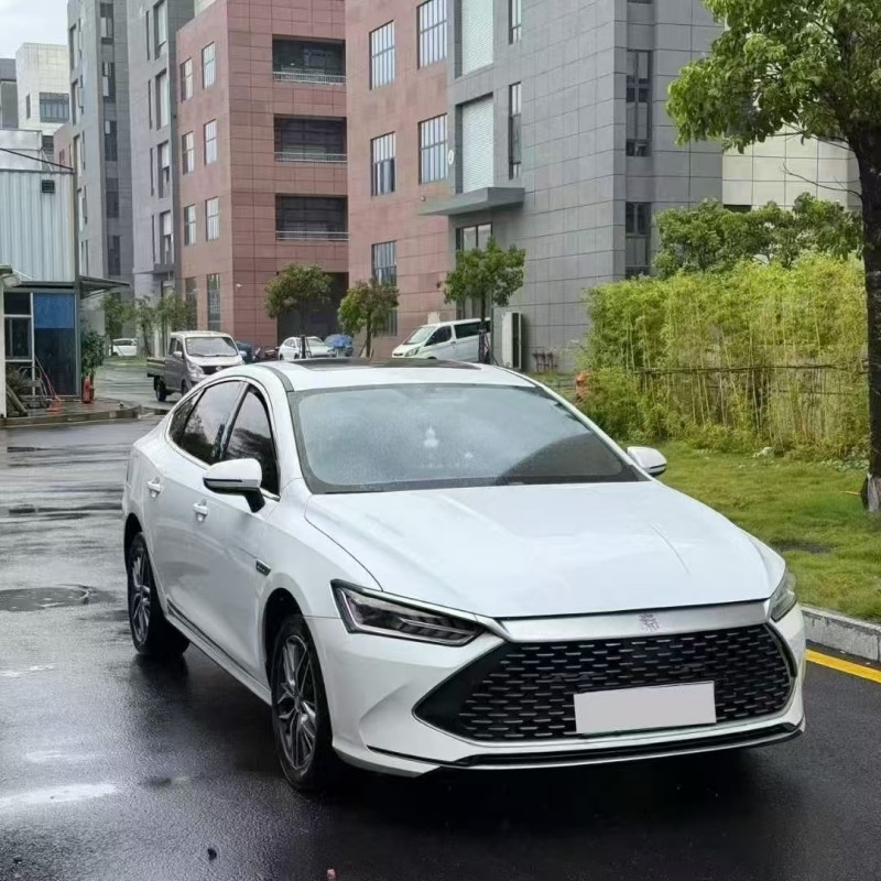 广州23年比亚迪秦2