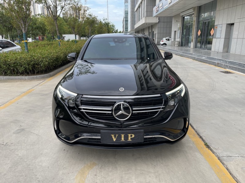 济南22年奔驰EQC1