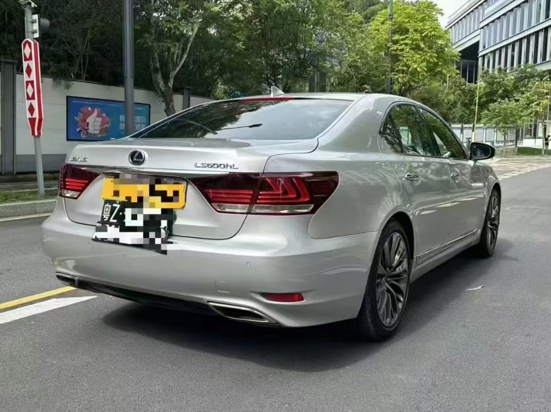 汕头16年雷克萨斯LS7