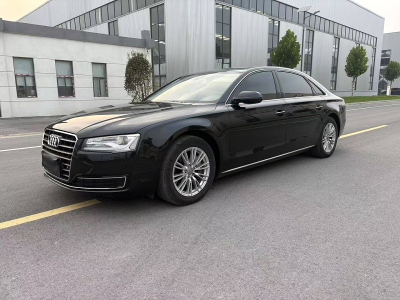 徐州16年奥迪A8L3