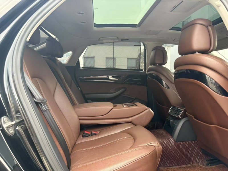 徐州16年奥迪A8L4