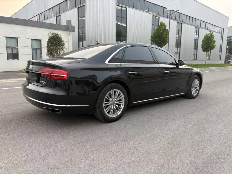 徐州16年奥迪A8L8