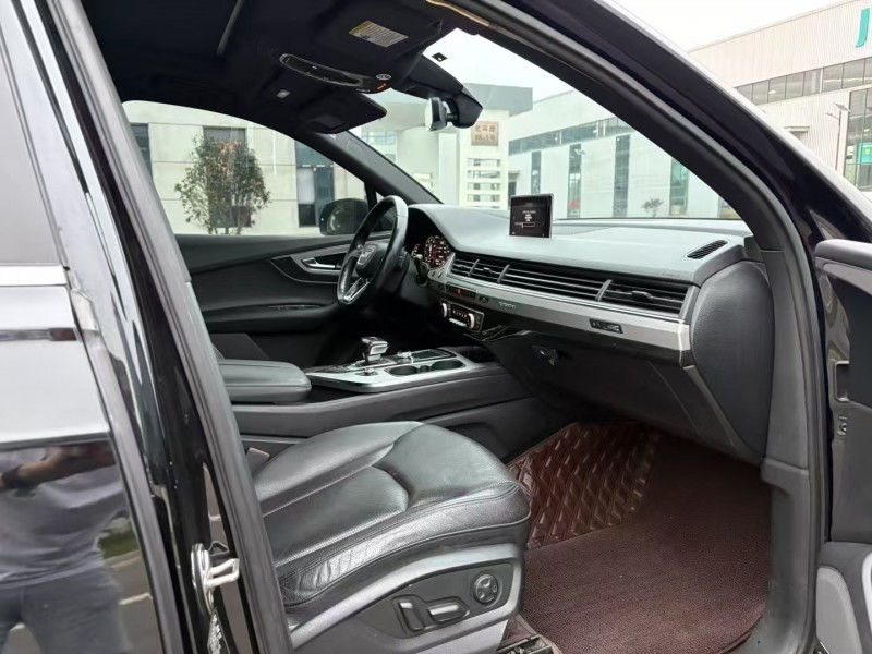 徐州18年奥迪Q75