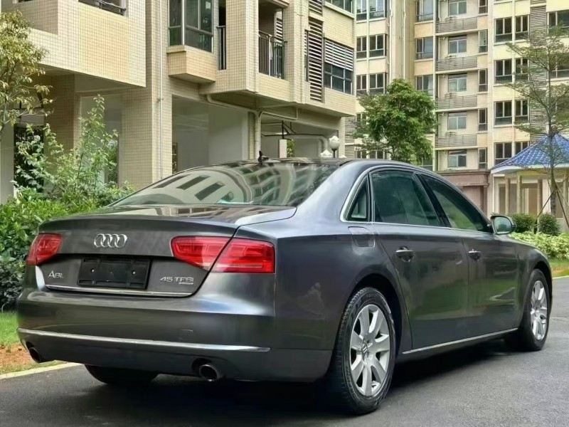 东莞14年奥迪A8L7