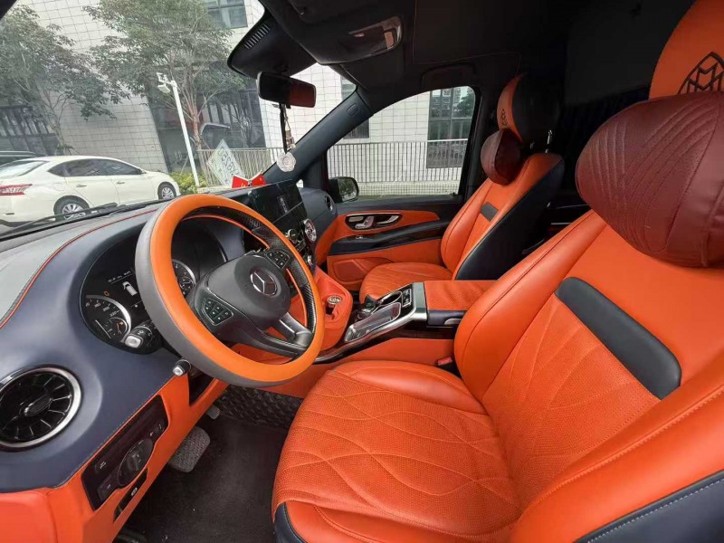 佛山23年奔驰威霆4