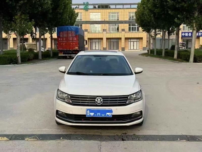 淄博16年大众朗逸1