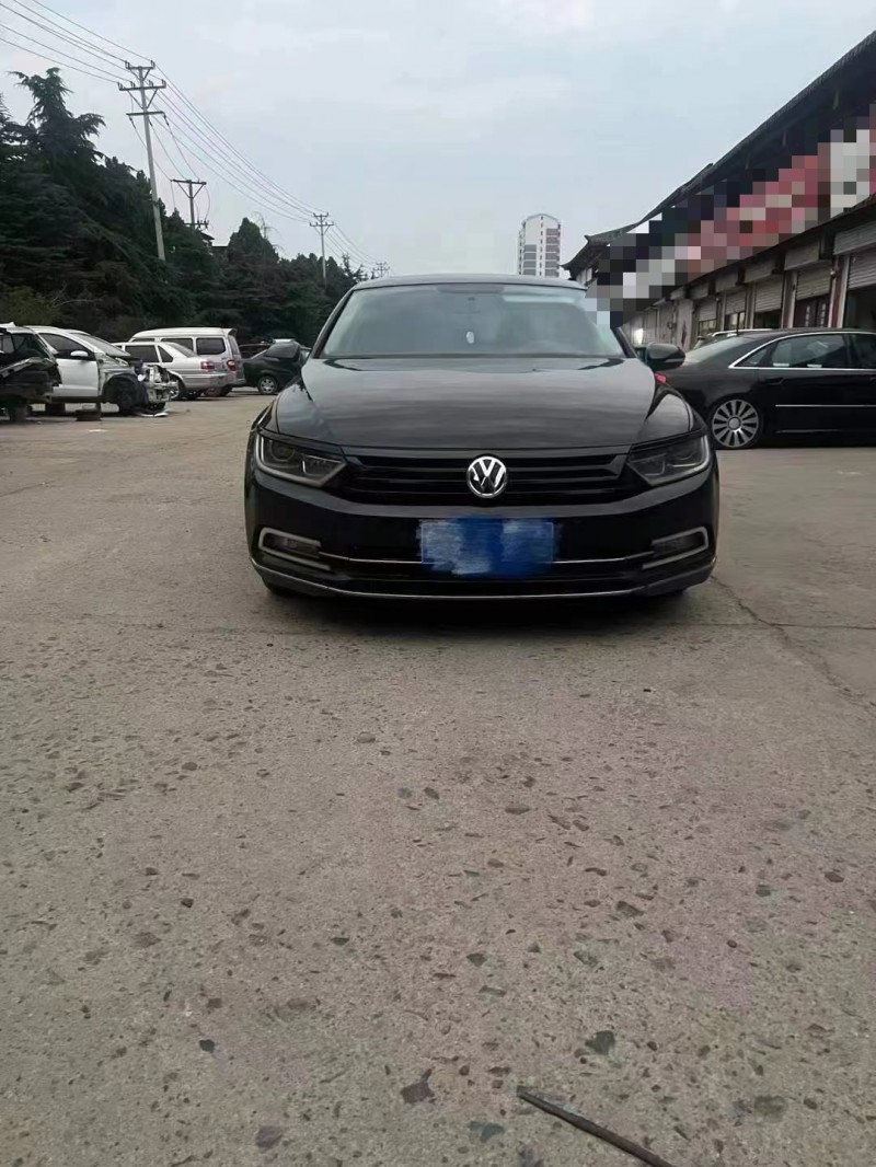 济宁19年大众迈腾1