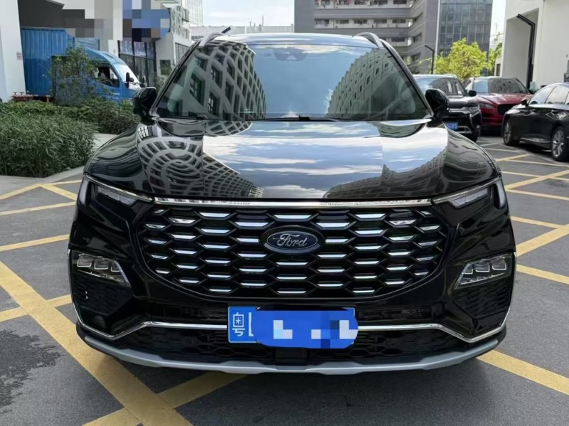 深圳25年福特领裕1