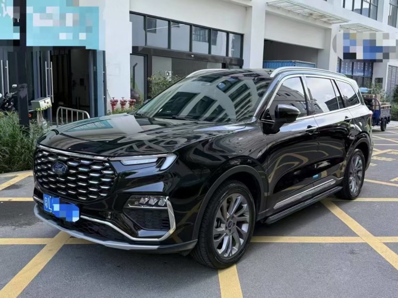 深圳25年福特领裕2