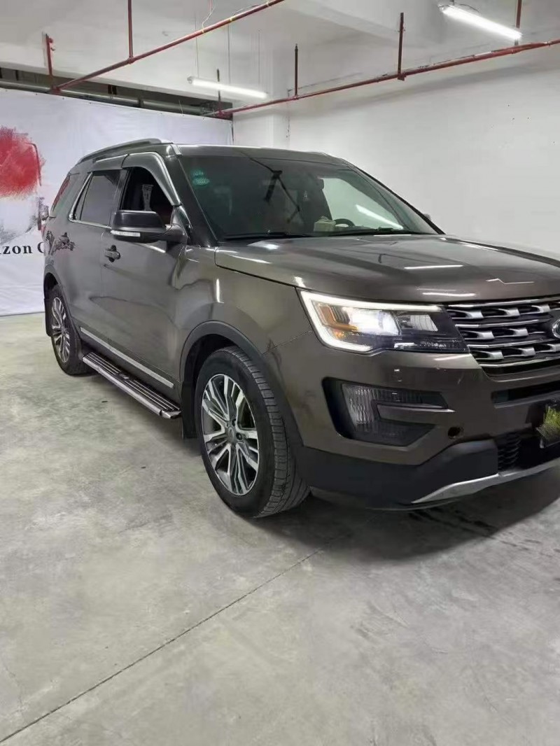 张家界16年福特探险者2