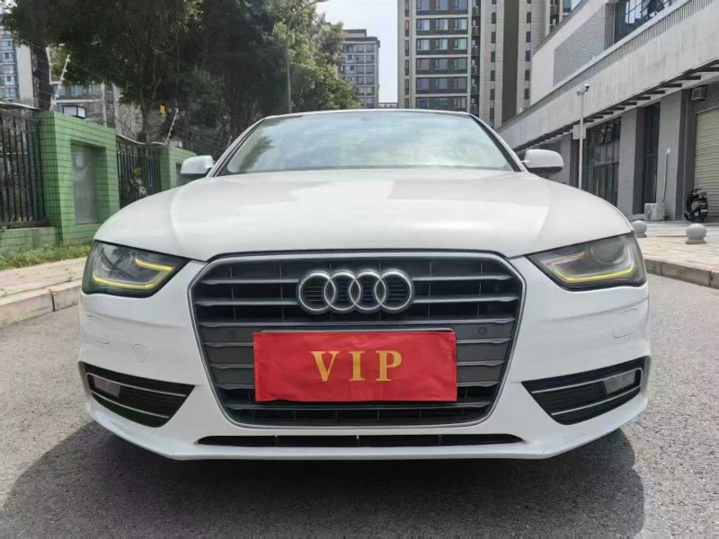 成都14年奥迪A4L1