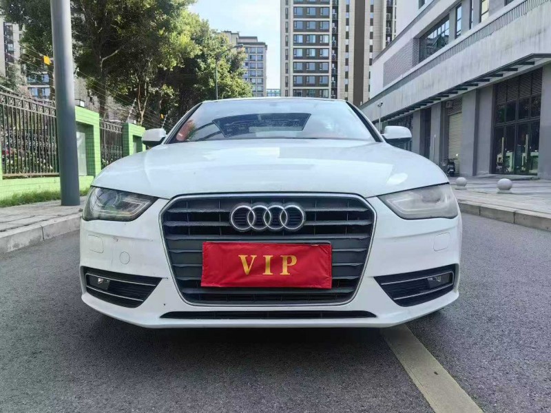 成都16年奥迪A4L1