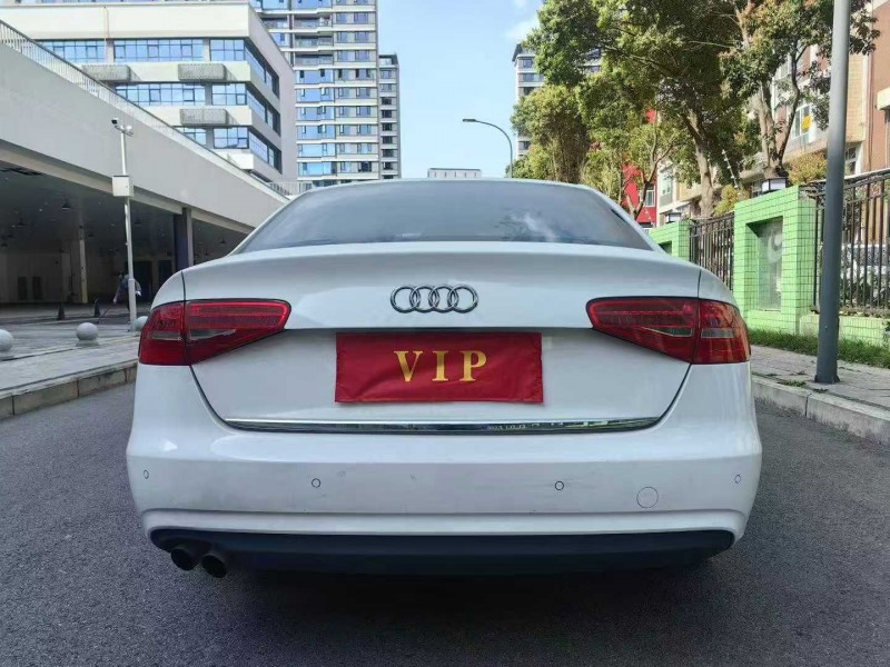 成都16年奥迪A4L4