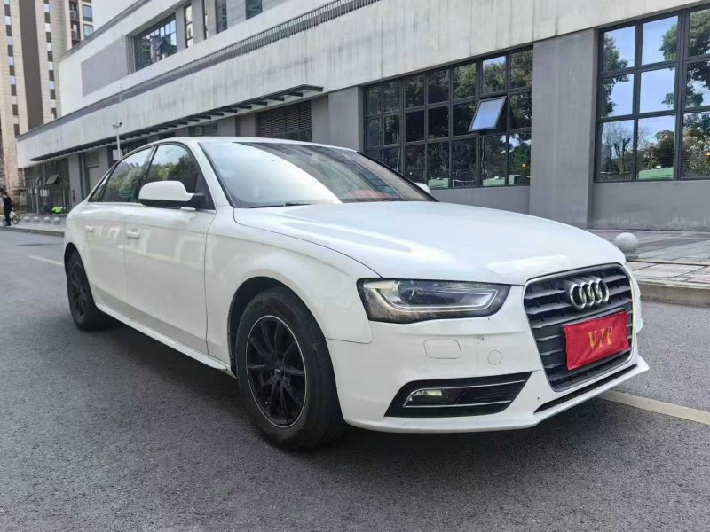 成都16年奥迪A4L6