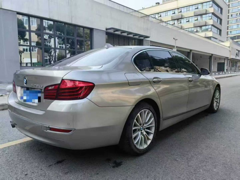 成都15年宝马5系8