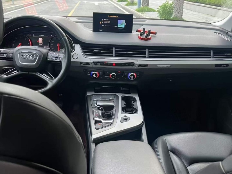 深圳17年奥迪Q75