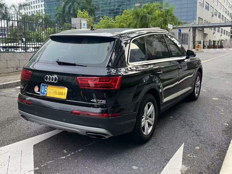 深圳17年奥迪Q77