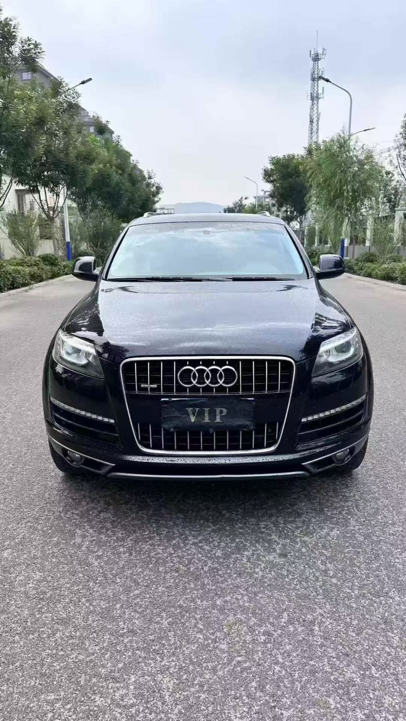 青岛13年奥迪Q71