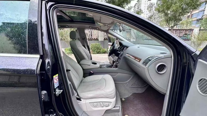 青岛13年奥迪Q74