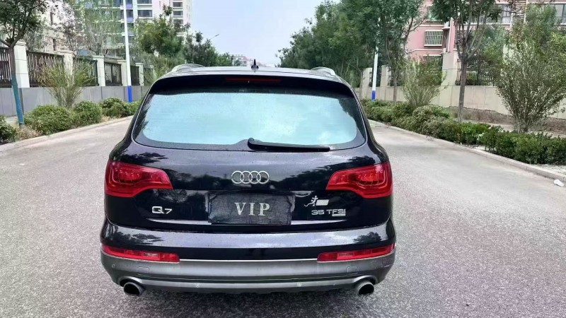 青岛13年奥迪Q79