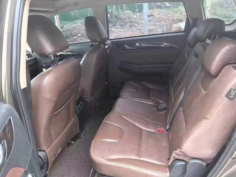 郑州18年力帆汽车轩朗6