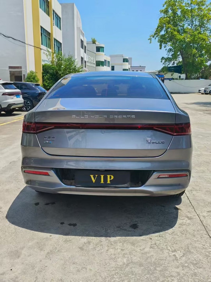 东莞24年比亚迪秦8