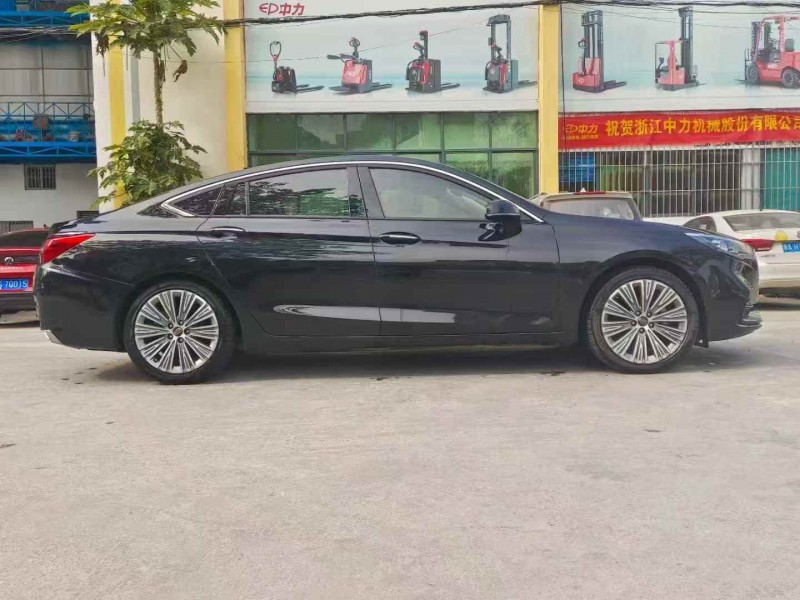 東莞23年紅旗H57