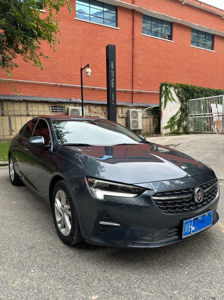 成都21年别克君威2