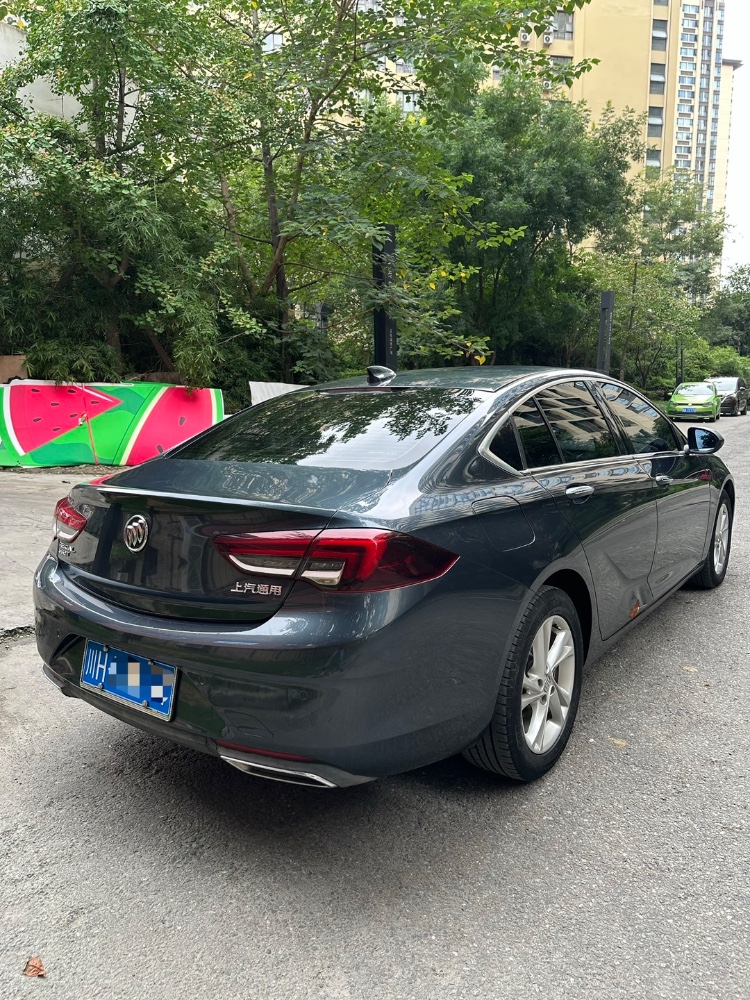 成都21年别克君威9