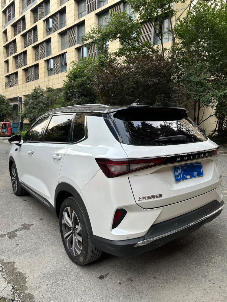 成都21年五菱汽車星辰7