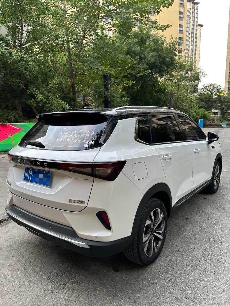 成都21年五菱汽車星辰9