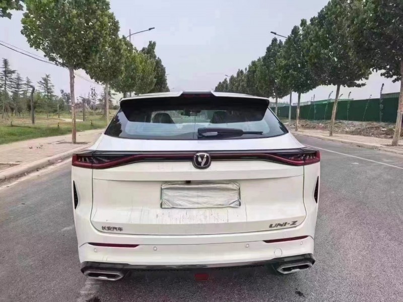 郑州25年长安汽车UNI9