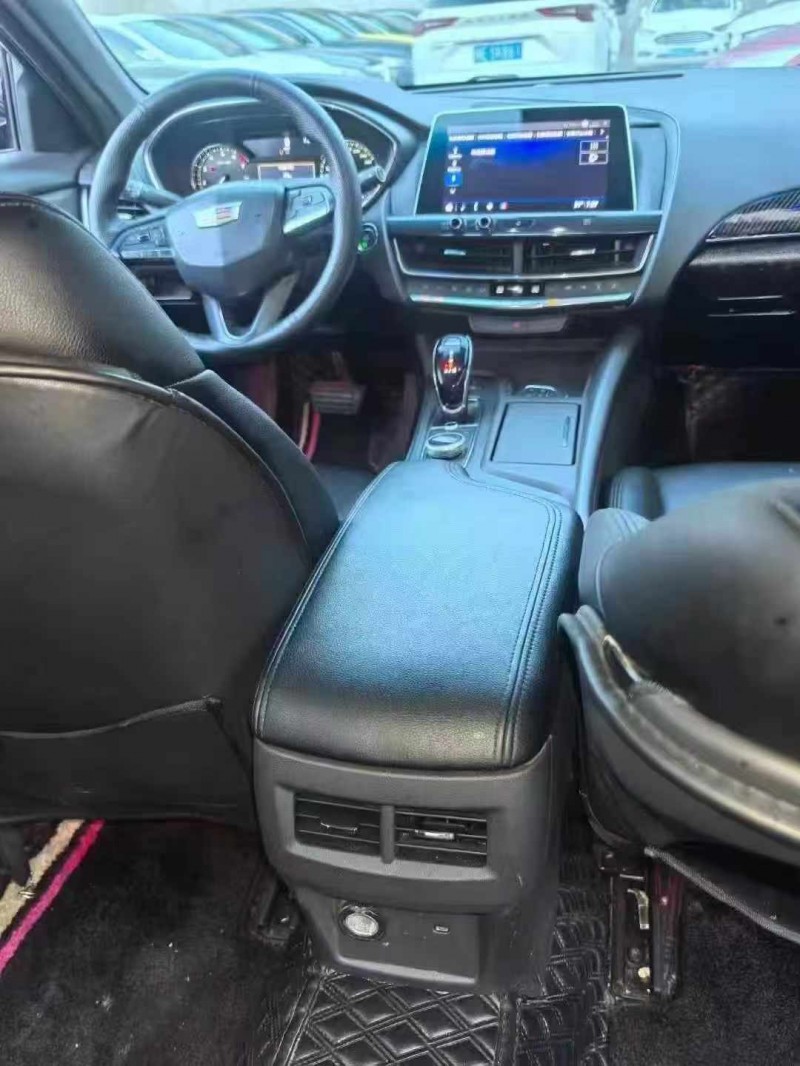 常德21年凯迪拉克CT54