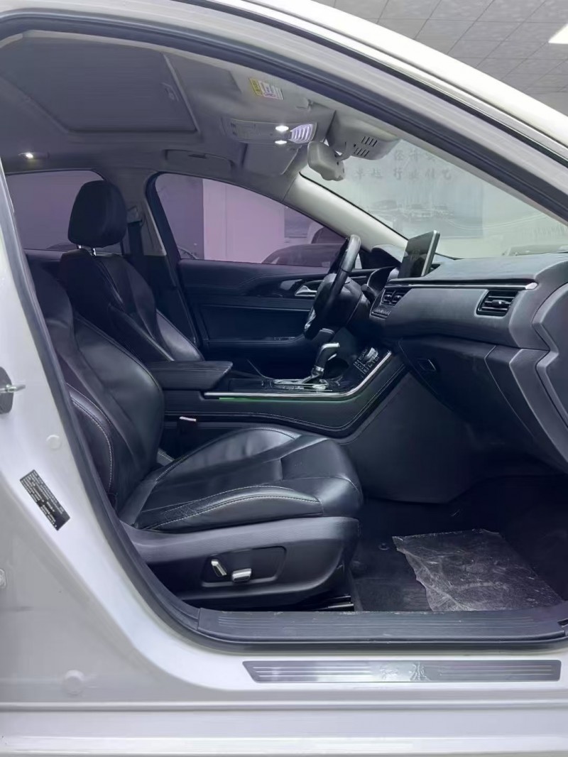 廊坊19年紅旗H55