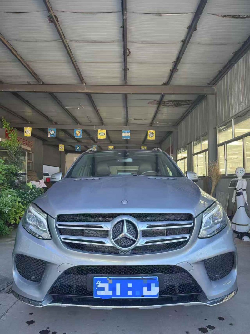 青岛17年奔驰GLE1