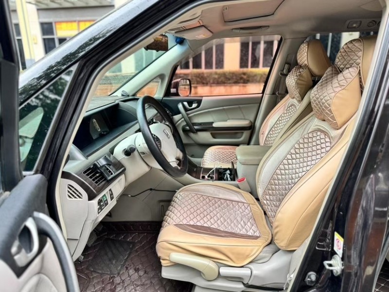 东莞15年本田艾力绅4