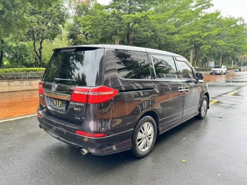 东莞15年本田艾力绅8